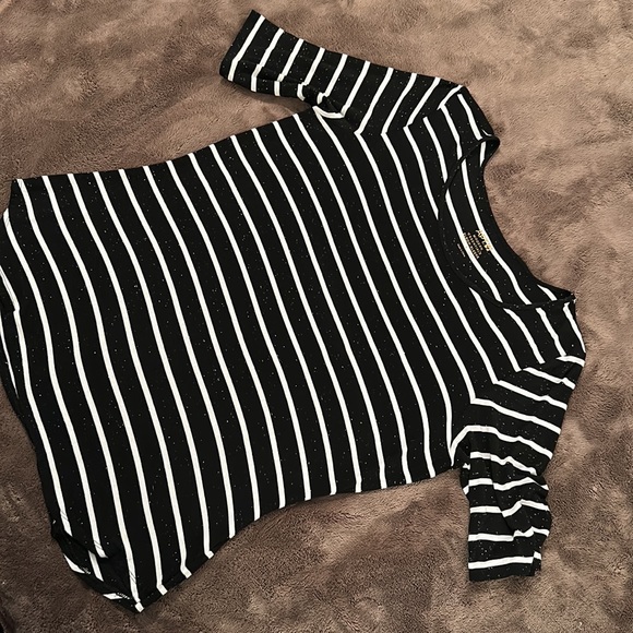 Cute Striped Top 😍 - Picture 12 of 13